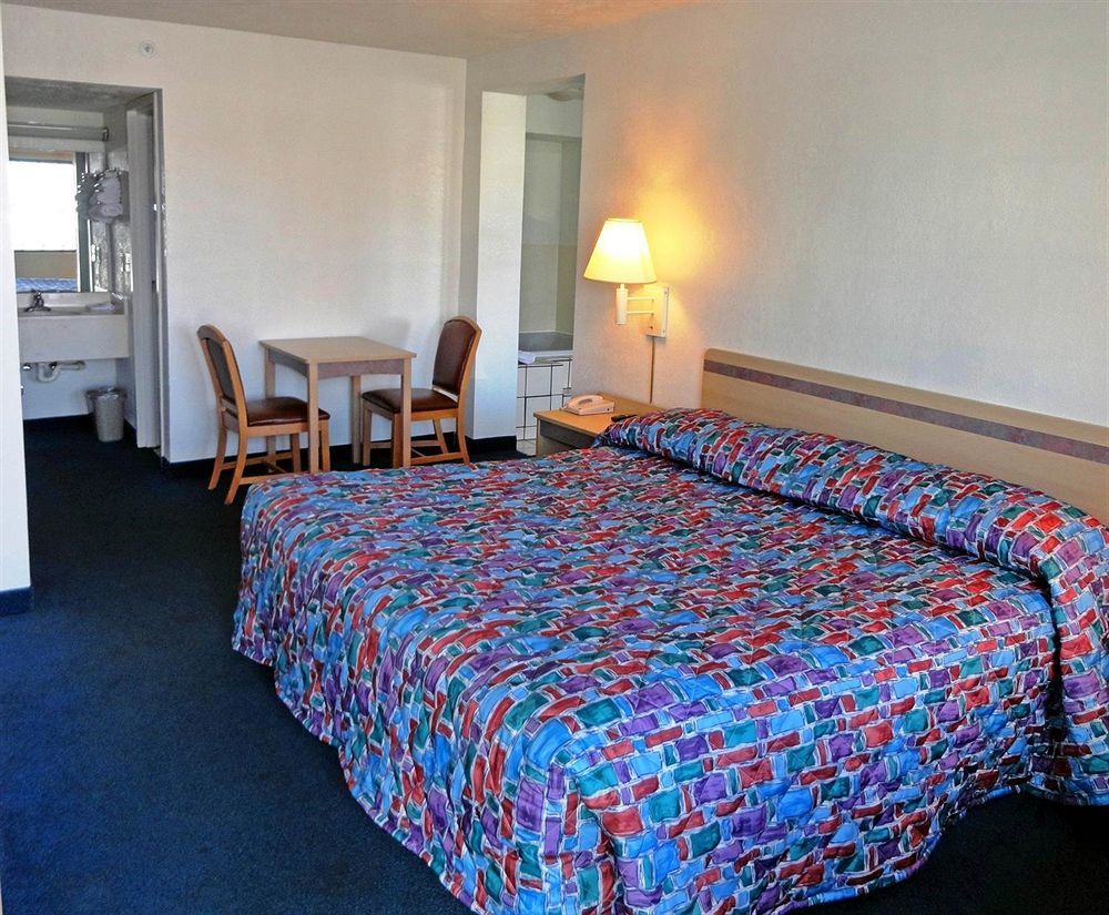 Days Inn By Wyndham Indianapolis South Esterno foto
