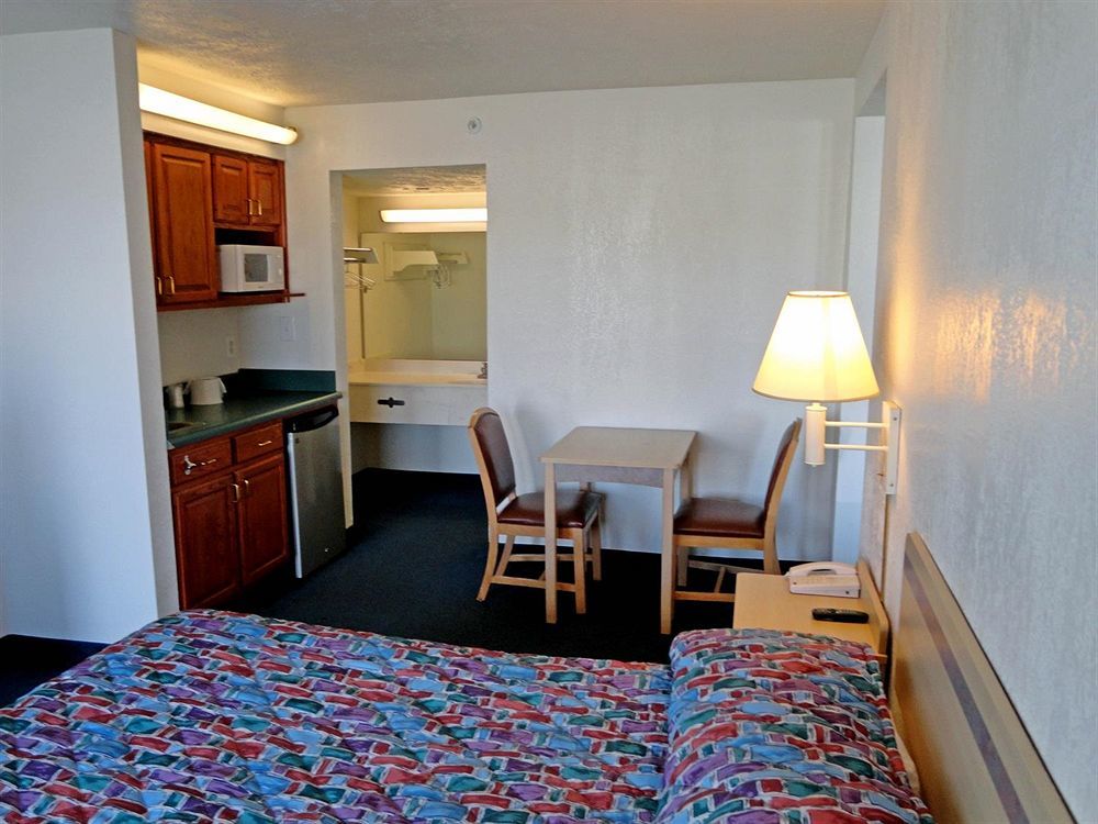 Days Inn By Wyndham Indianapolis South Esterno foto