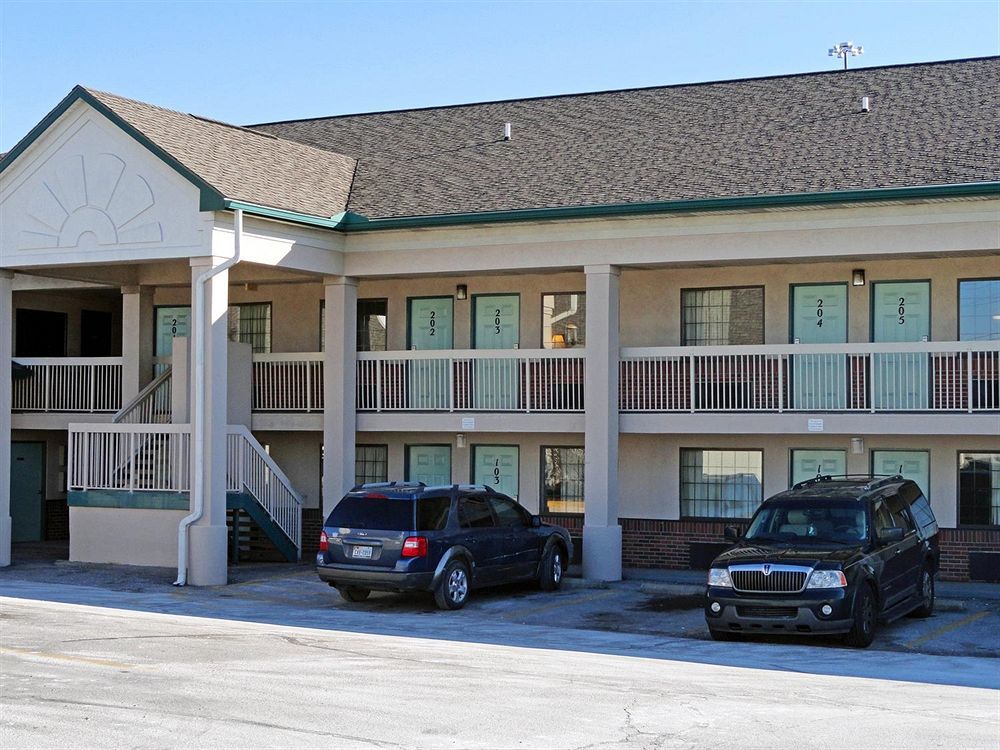 Days Inn By Wyndham Indianapolis South Esterno foto
